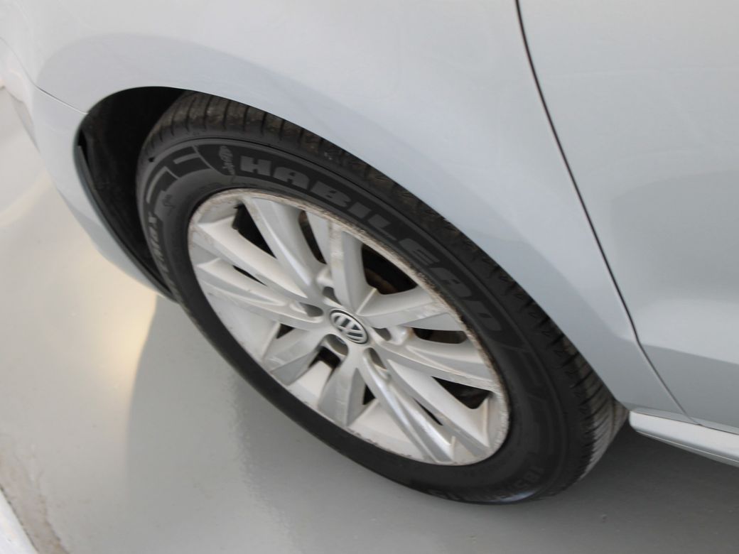2016 Volkswagen Polo