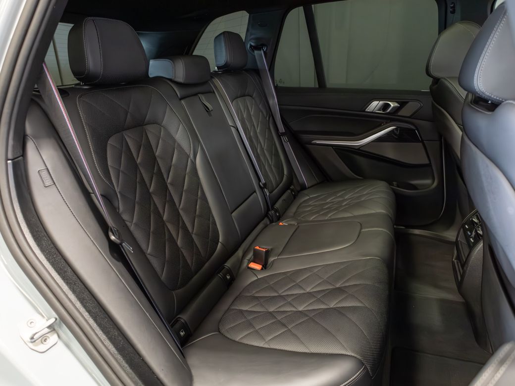 2025 BMW X5