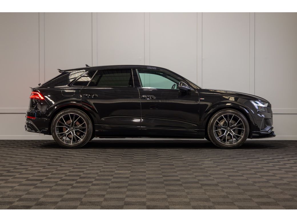 2022 Audi Q8