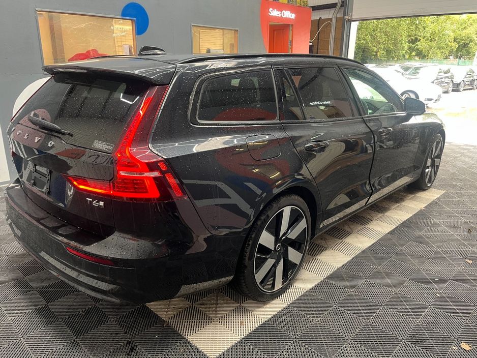 2025 Volvo V60