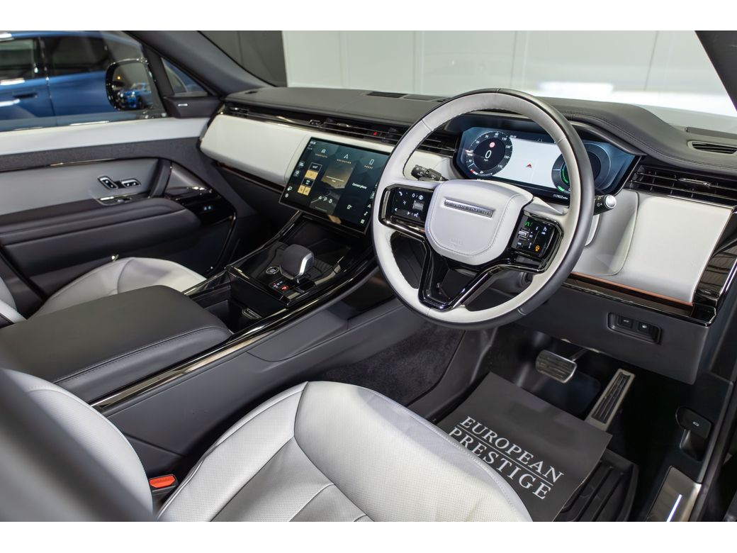 2025 Land Rover Range Rover Sport