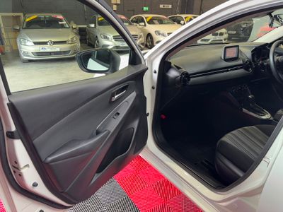 2017 Mazda Demio