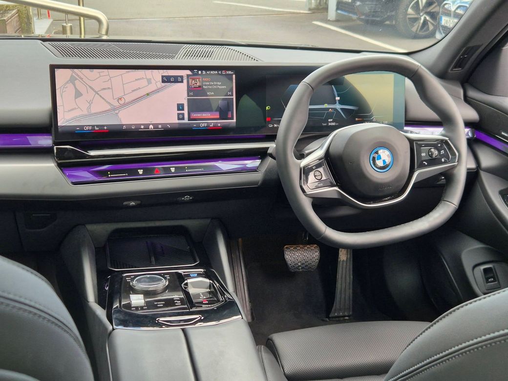 2025 BMW i5