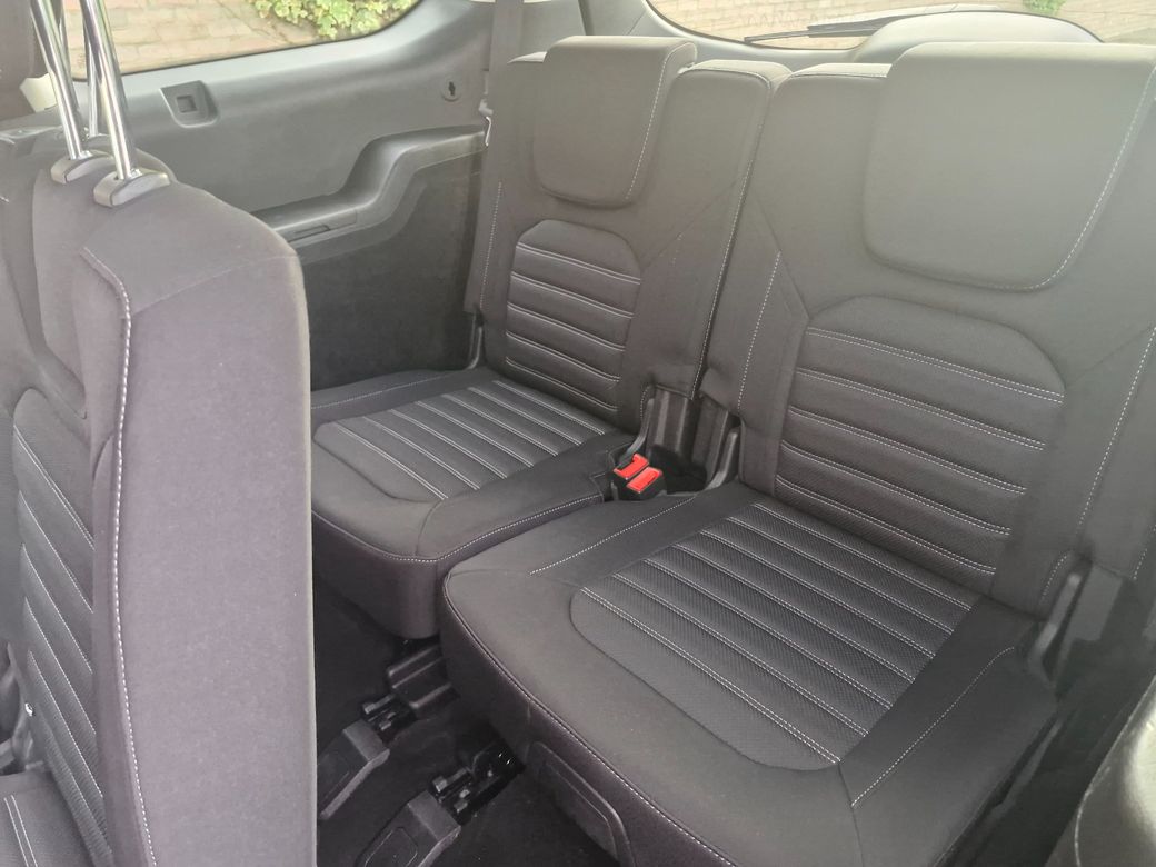 2017 Ford Galaxy