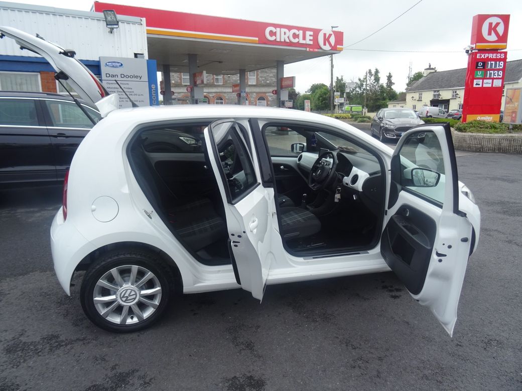 2016 Volkswagen up!