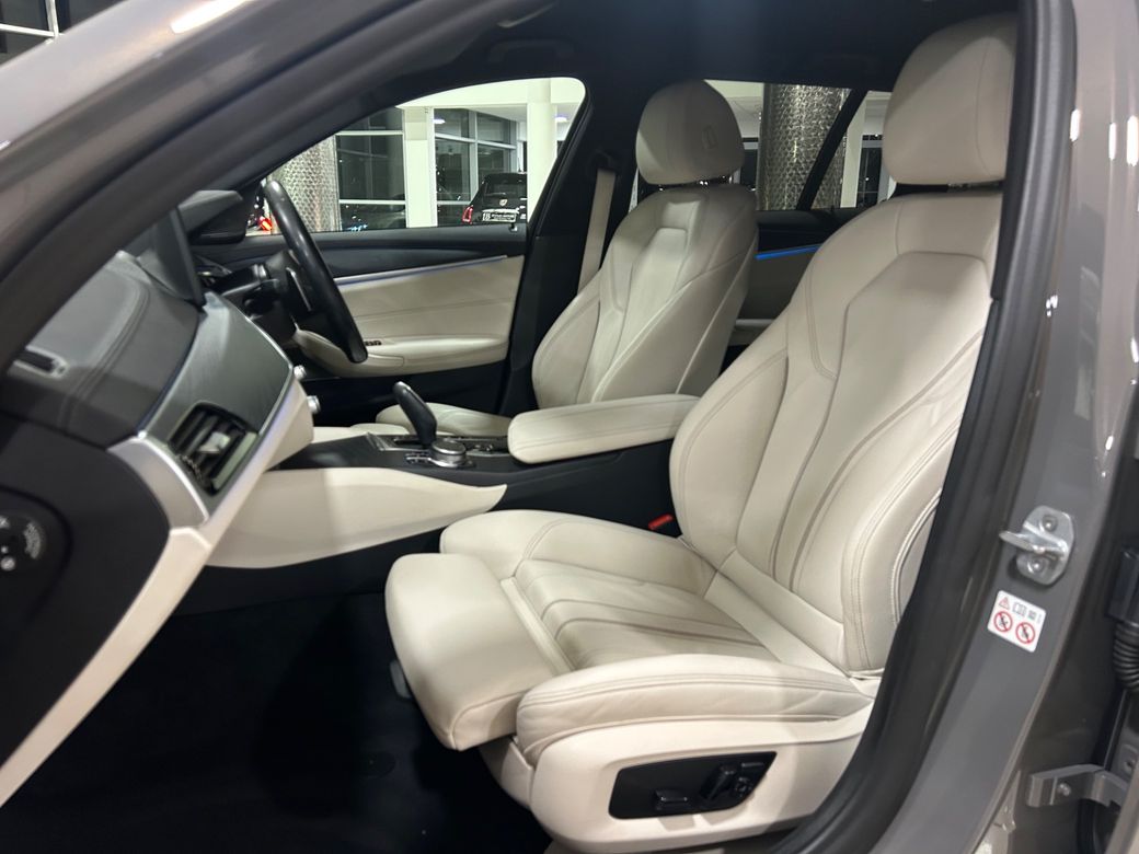 2021 BMW 5 Series