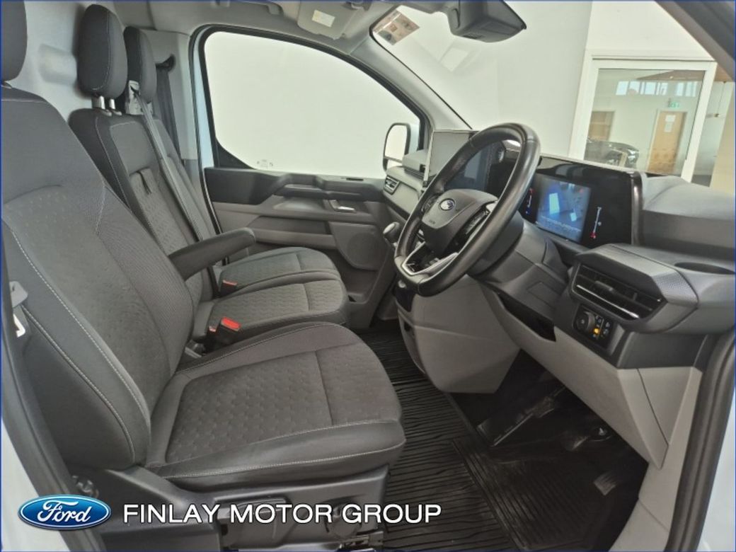 2024 Ford Transit Custom