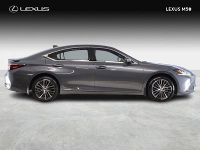 2022 Lexus ES 300h