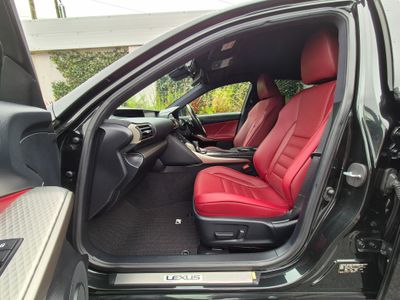 2020 Lexus IS 300h
