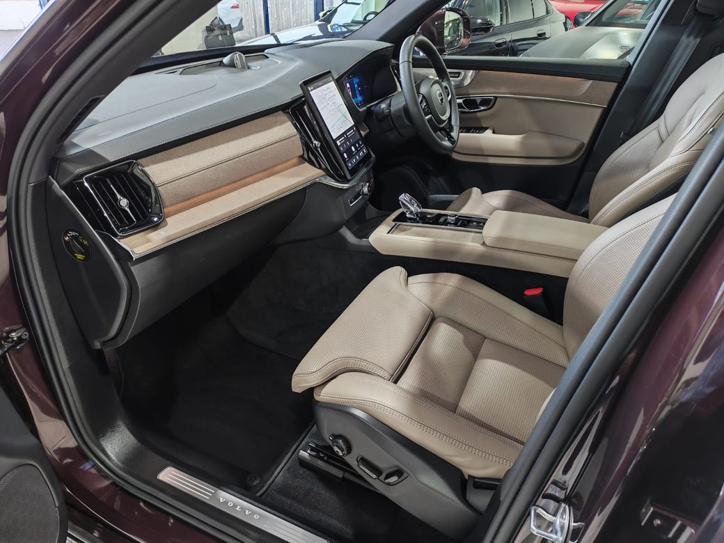 2025 Volvo XC90