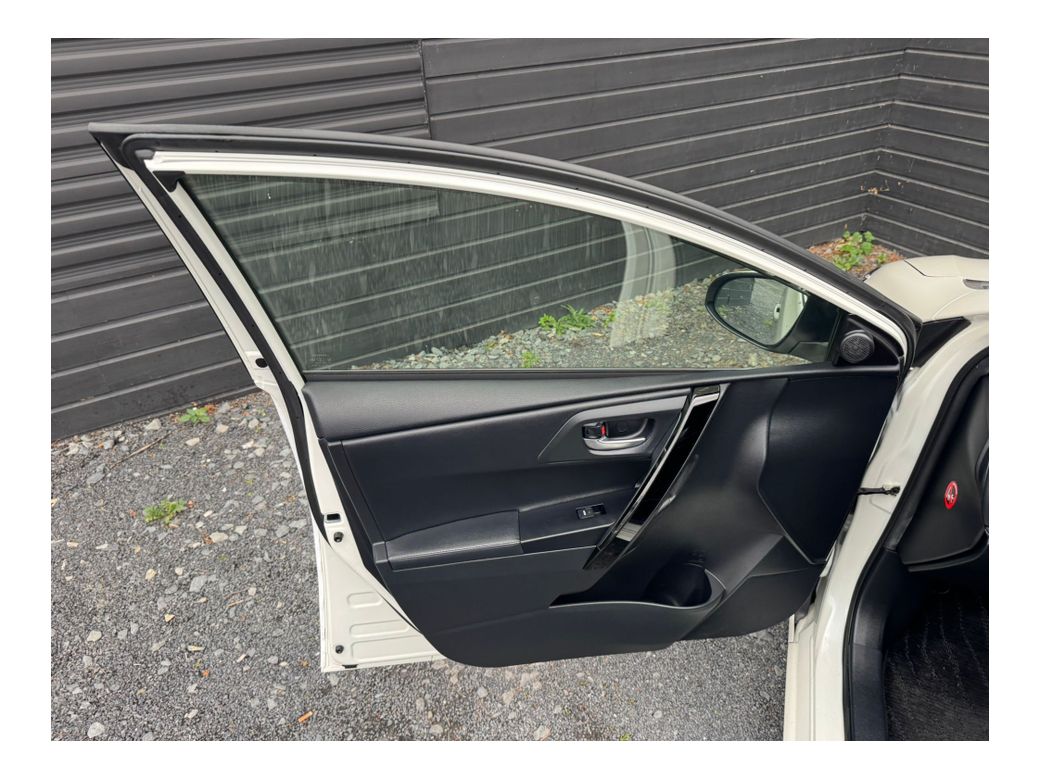 2017 Toyota Auris