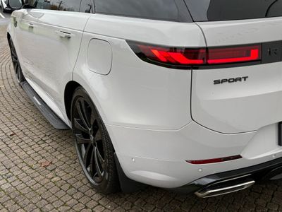 2025 Land Rover Range Rover Sport