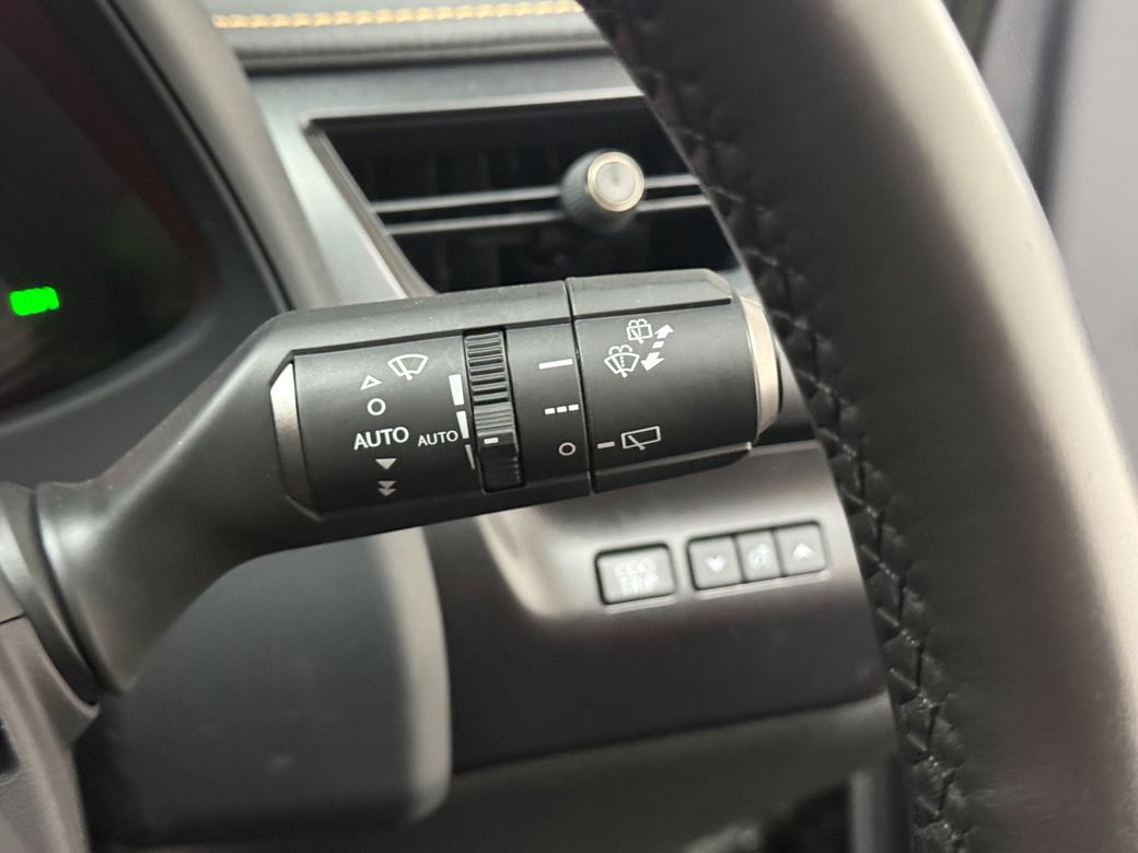 2023 Lexus UX 250H