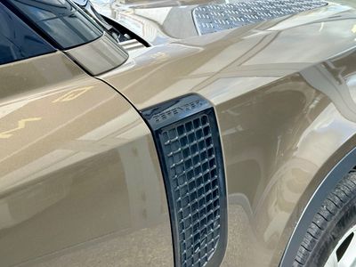 2023 Land Rover Defender