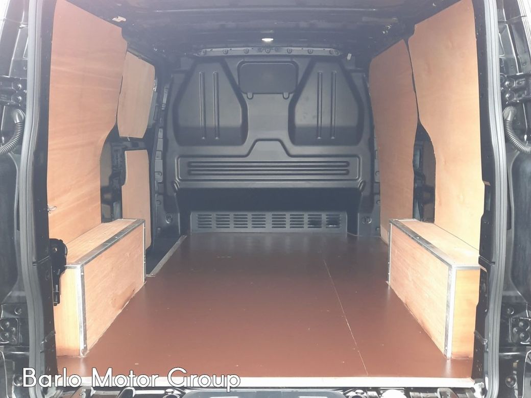 2024 Ford Transit Custom