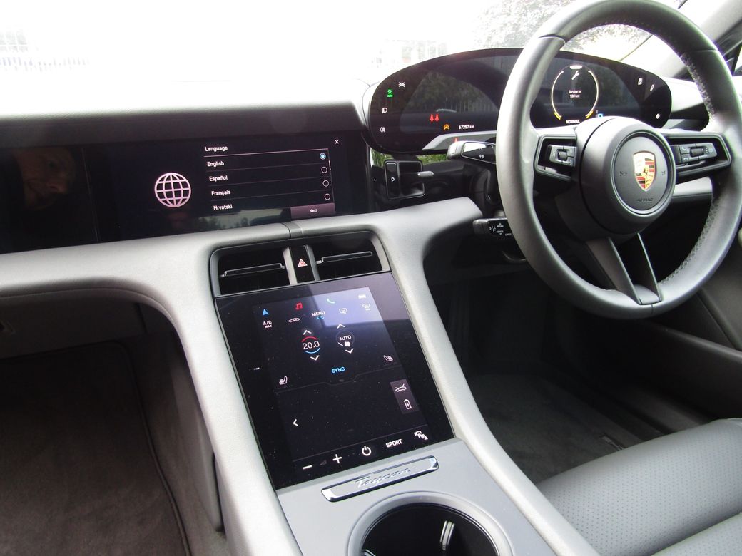2022 Porsche Taycan