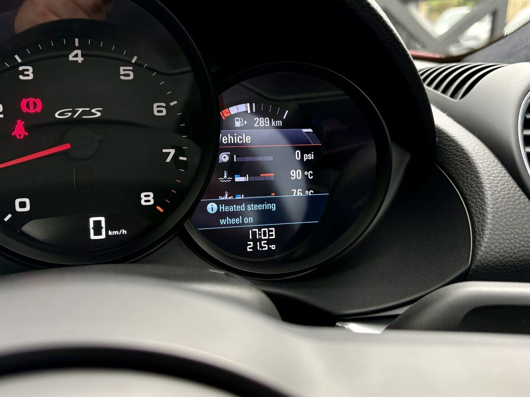 2021 Porsche Cayman