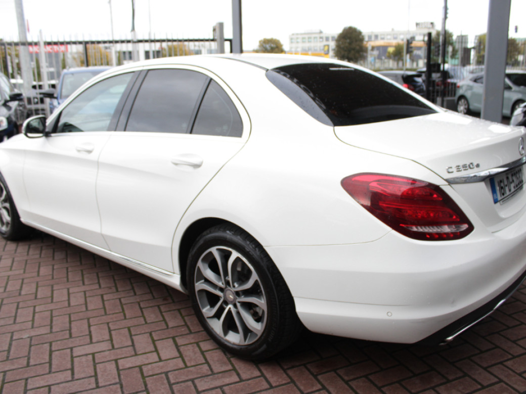 2016 Mercedes-Benz C Class