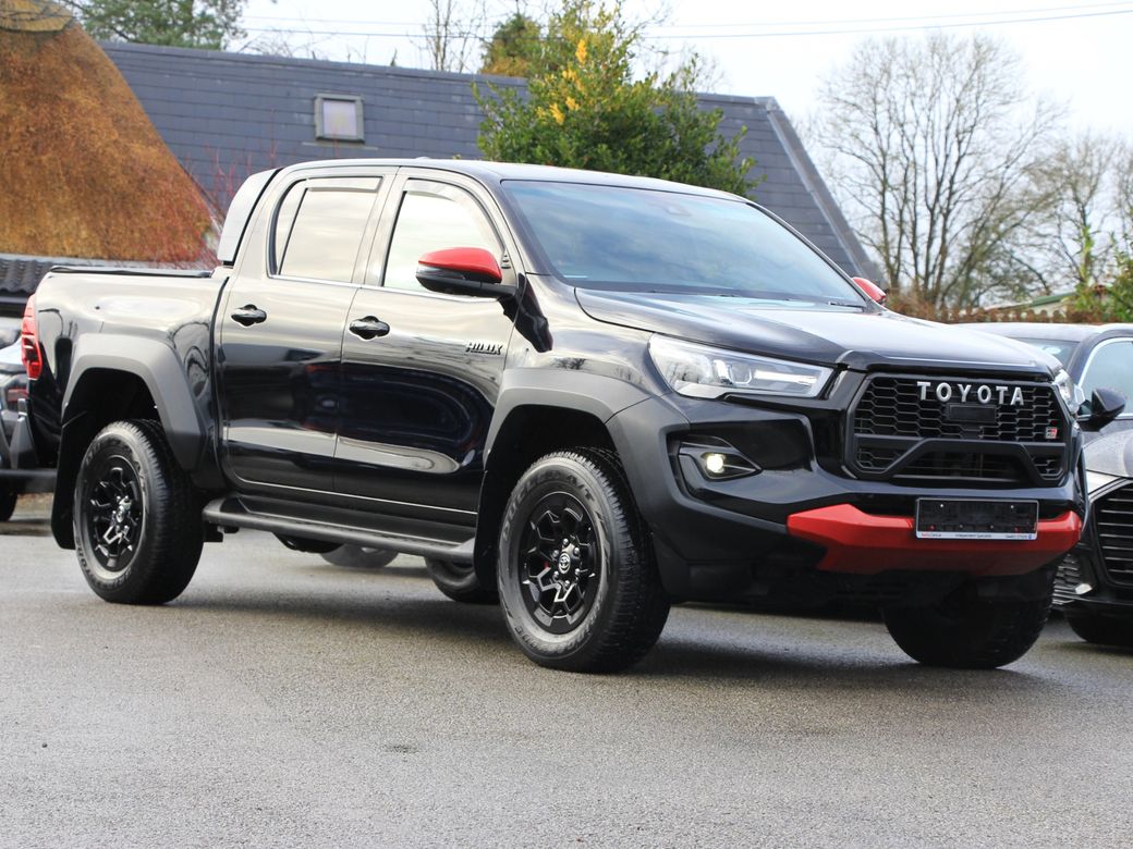2025 Toyota Hilux