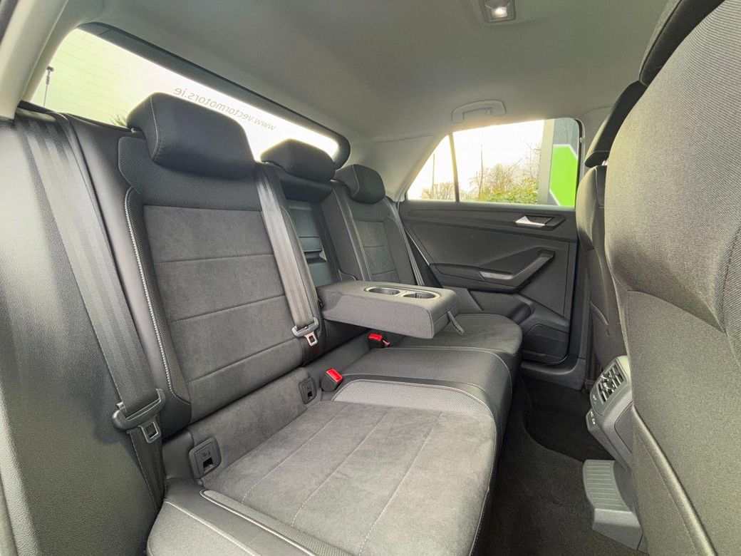 2023 Volkswagen T-Roc