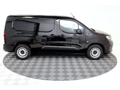 2025 Peugeot Partner