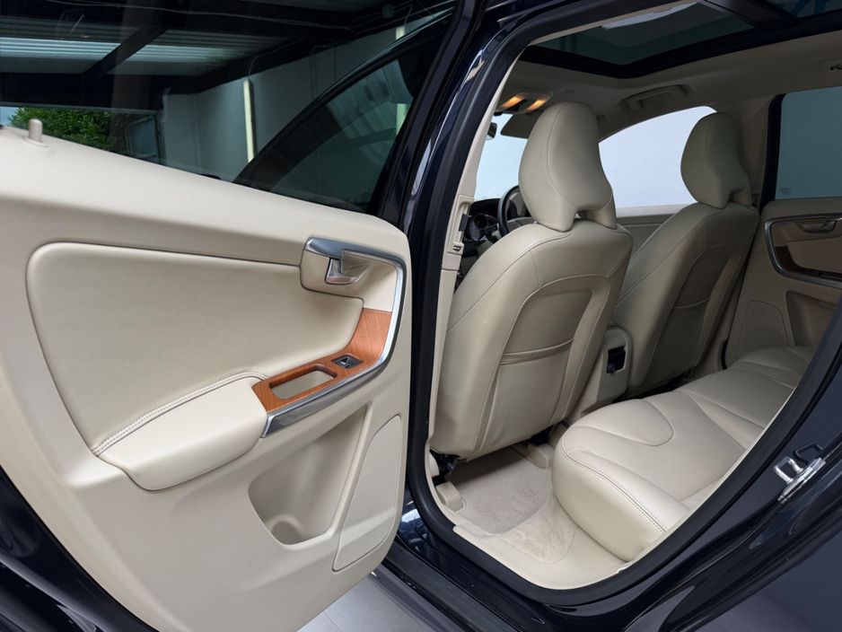 2017 Volvo XC60