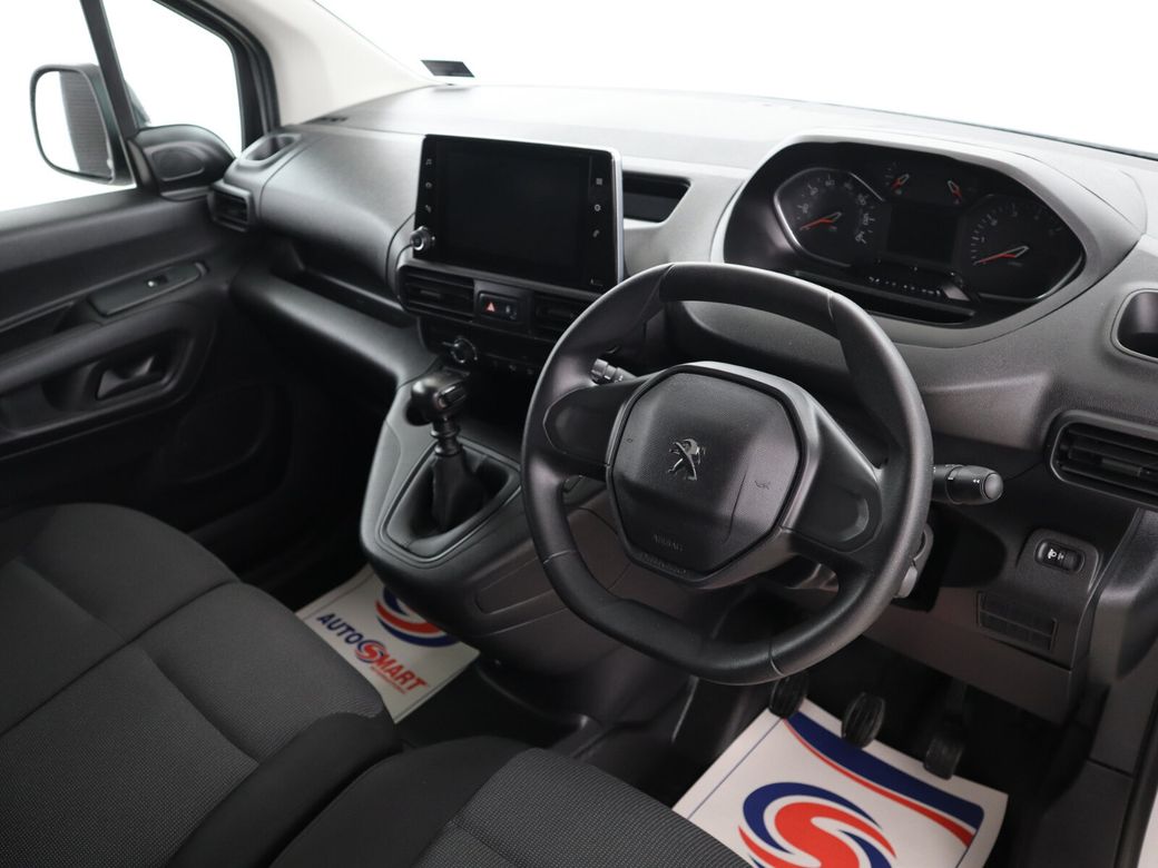 2021 Peugeot Partner