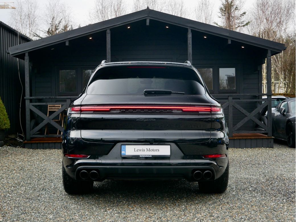 2025 Porsche Cayenne