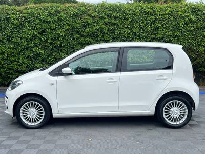 2016 Volkswagen up!