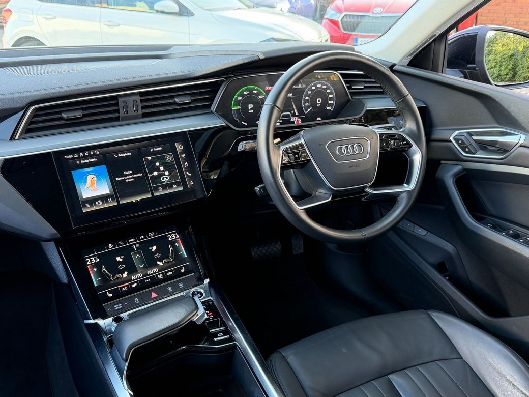 2022 Audi e-tron