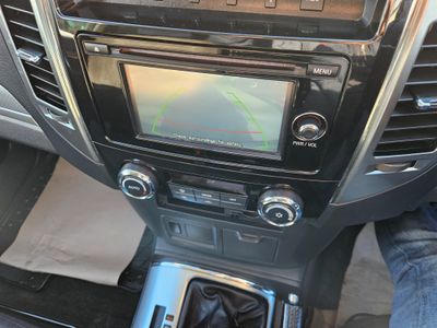 2015 Mitsubishi Pajero