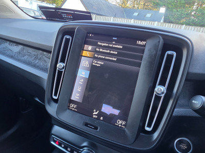 2023 Volvo XC40