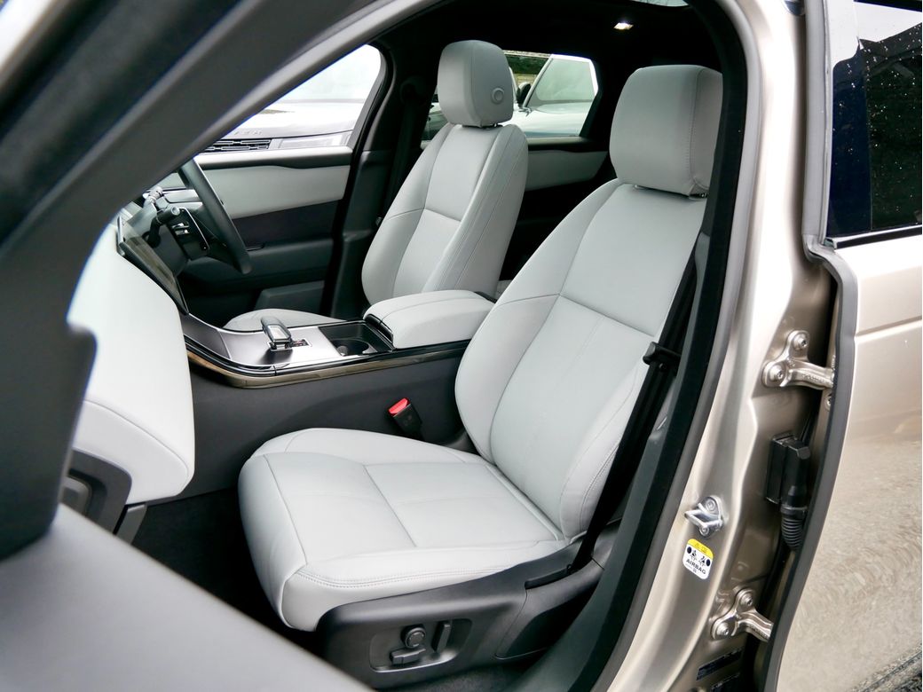 2025 Land Rover Range Rover Velar