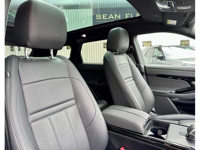 2025 Land Rover Range Rover Evoque