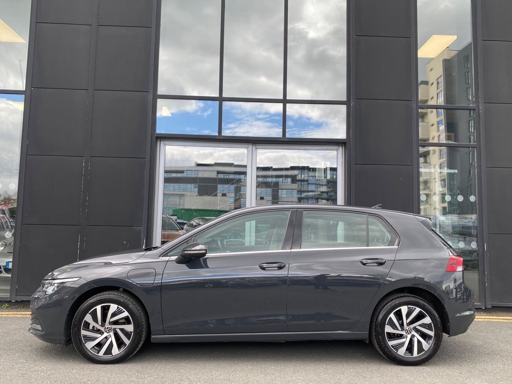 2023 Volkswagen Golf