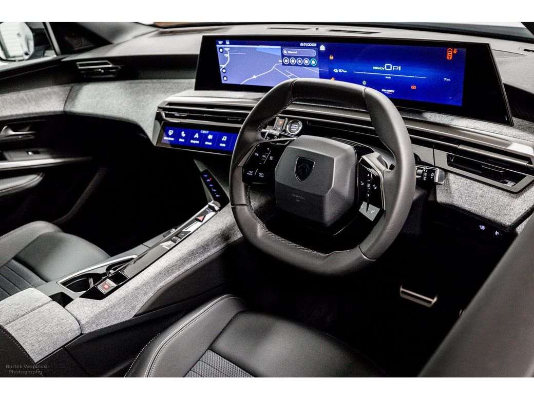 2025 Peugeot 5008
