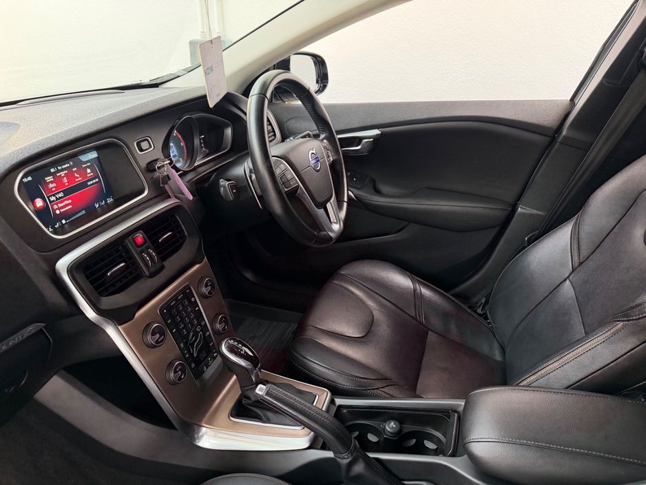 2016 Volvo V40 Cross Country