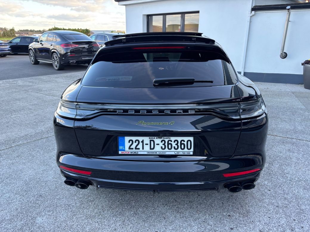 2022 Porsche Panamera