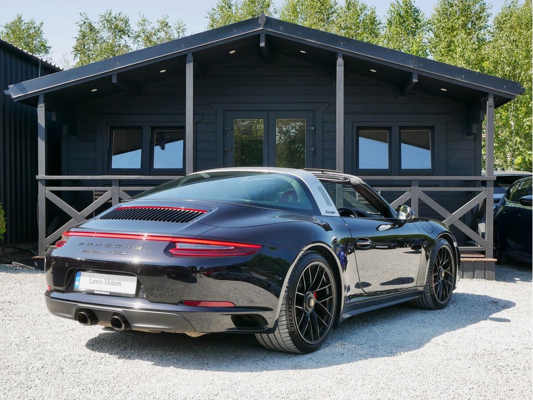 2017 Porsche 911