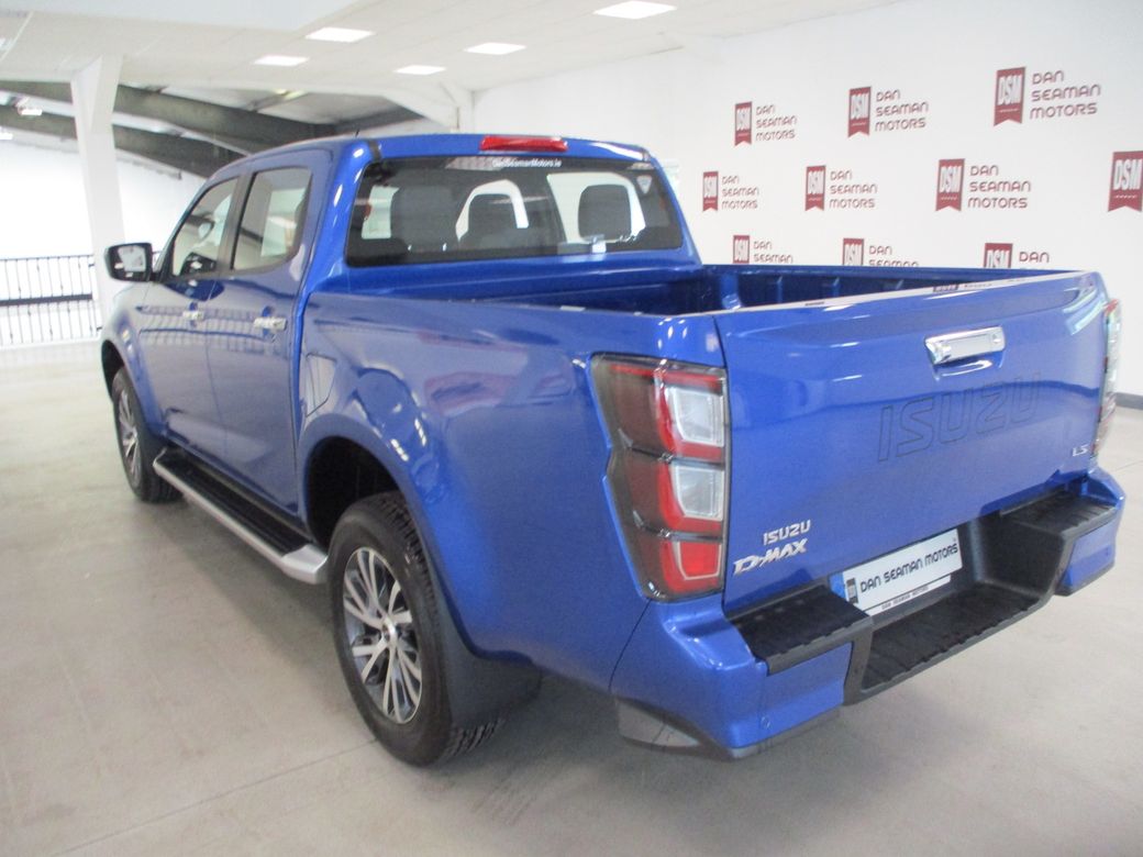 2025 Isuzu D-MAX