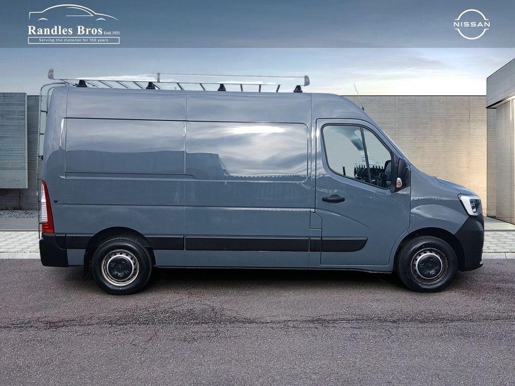 2023 Renault Master