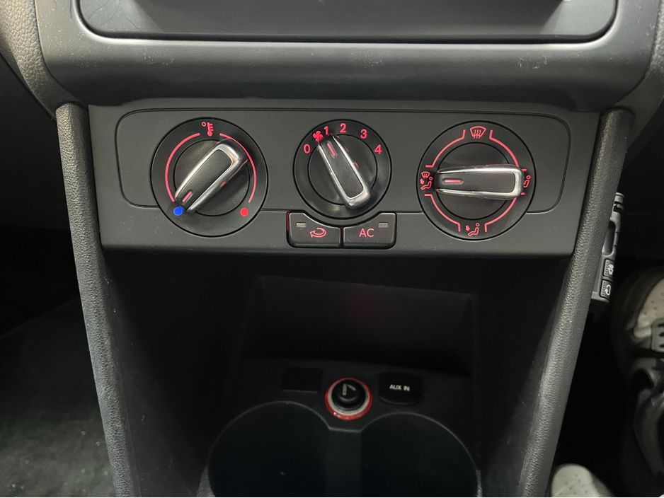 2014 Volkswagen Polo