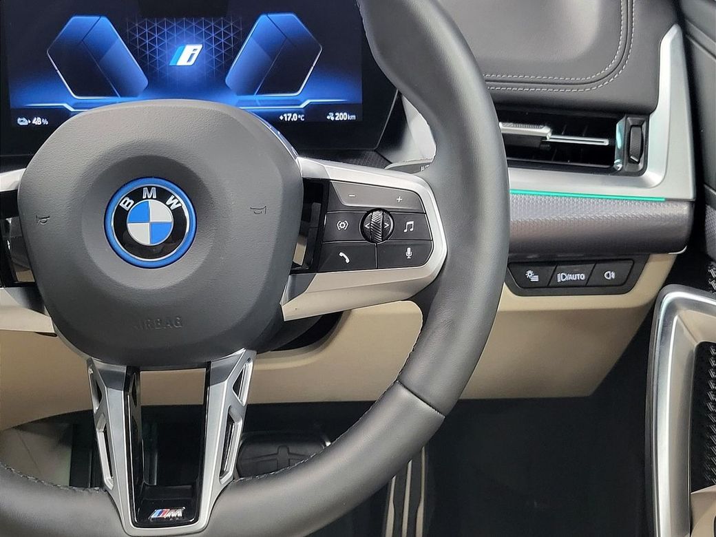 2025 BMW iX1