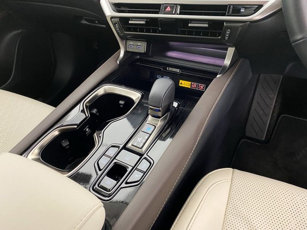 2025 Lexus RX450h+