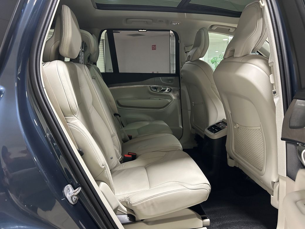 2023 Volvo XC90