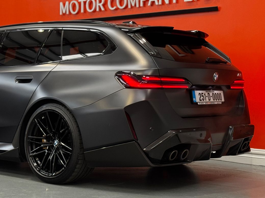 2025 BMW M5