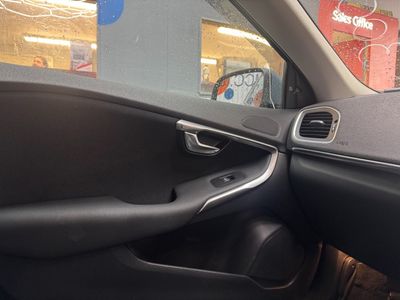 2018 Volvo V40