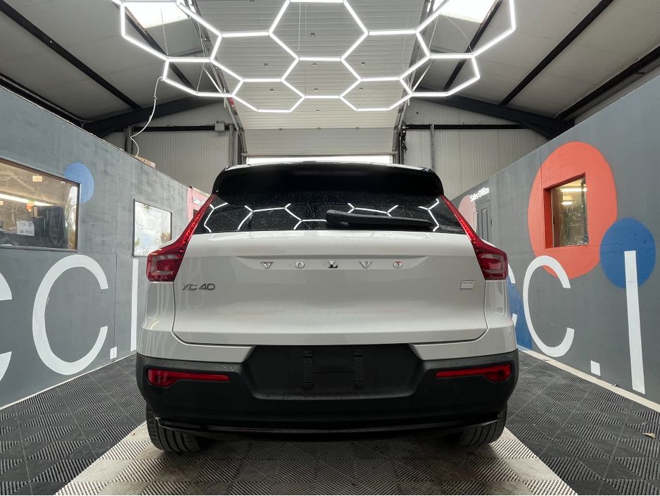 2022 Volvo XC40