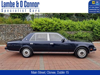 2000 Toyota Century