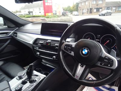2019 BMW 530